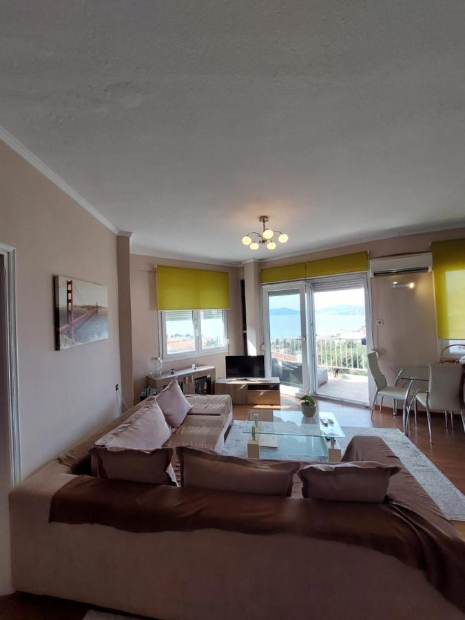 Bright View Apartment PalaiónTsiflíkion Exterior foto